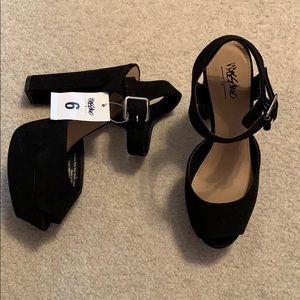 Black Size 6 Heels